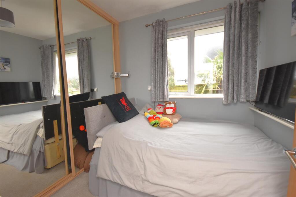 Additional property image - Burton Road, Little Neston, Neston