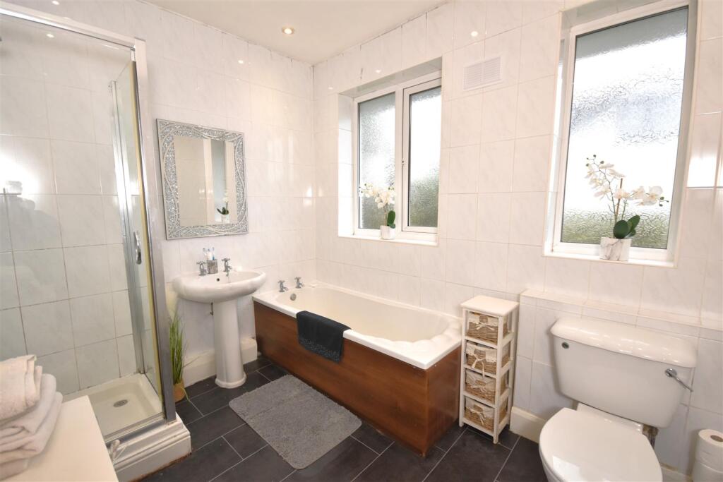 Additional property image - Burton Road, Little Neston, Neston