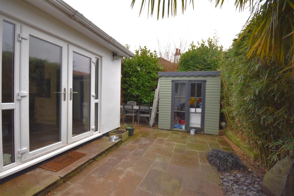 Additional property image - Burton Road, Little Neston, Neston