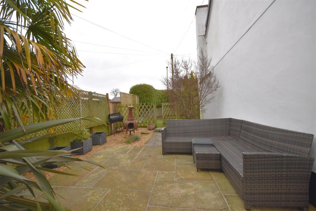Additional property image - Burton Road, Little Neston, Neston