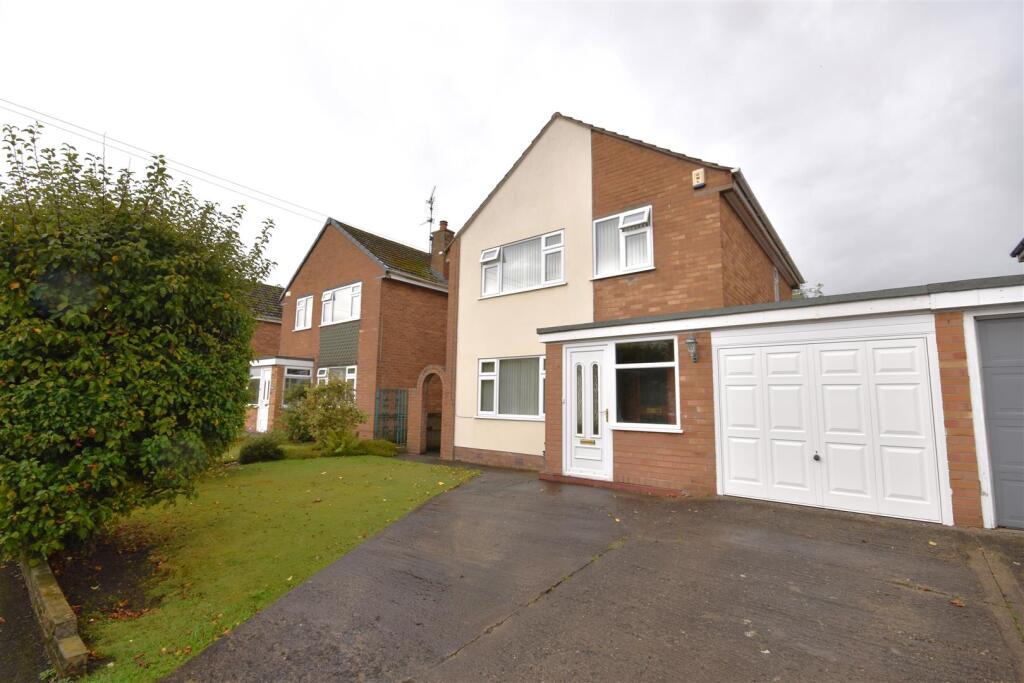 Main image of property: Meadow Lane, Willaston, Neston