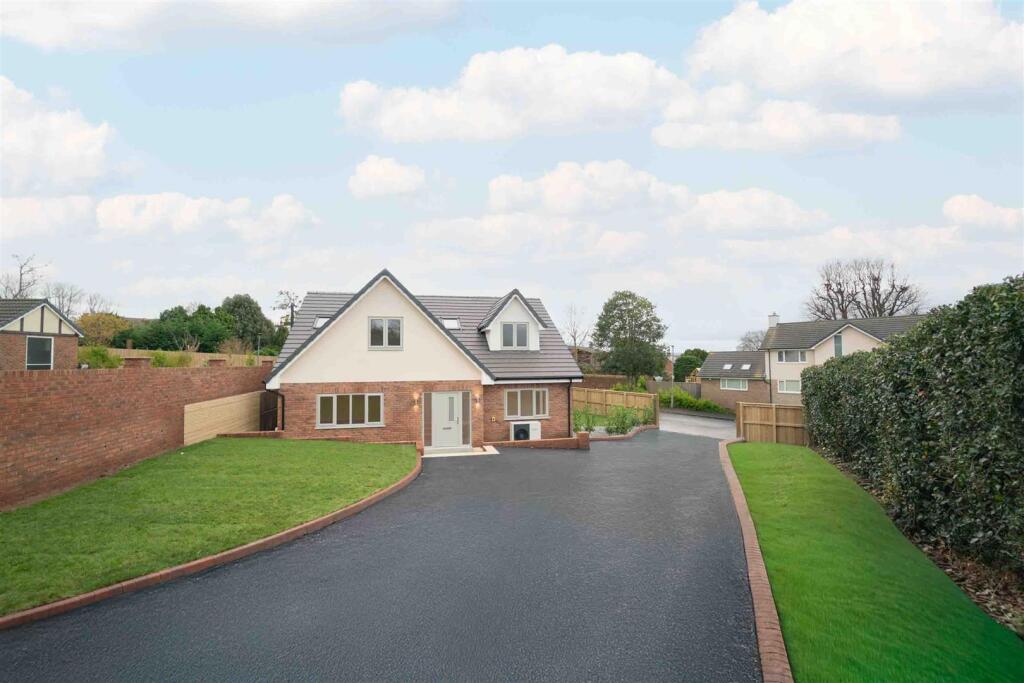 Main image of property: The Leightons, Neston