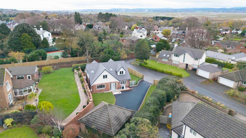 Main image of property: The Leightons, Neston