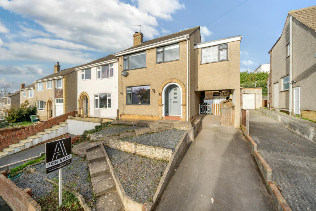 4 bedroom semidetached house for sale in Lower Chapel Lane, Bristol, BS36