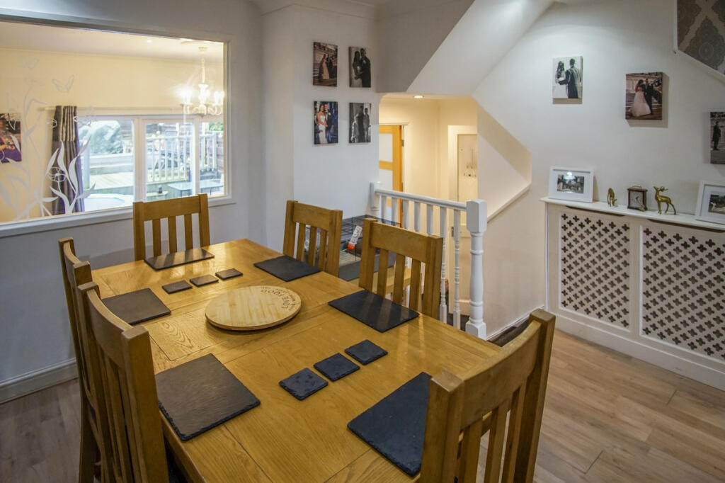 4 bedroom town house for sale in Sunfield, Romiley, SK6