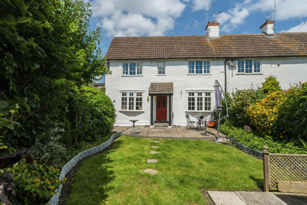 3 bedroom end of terrace house for sale in Main Road, Wilby