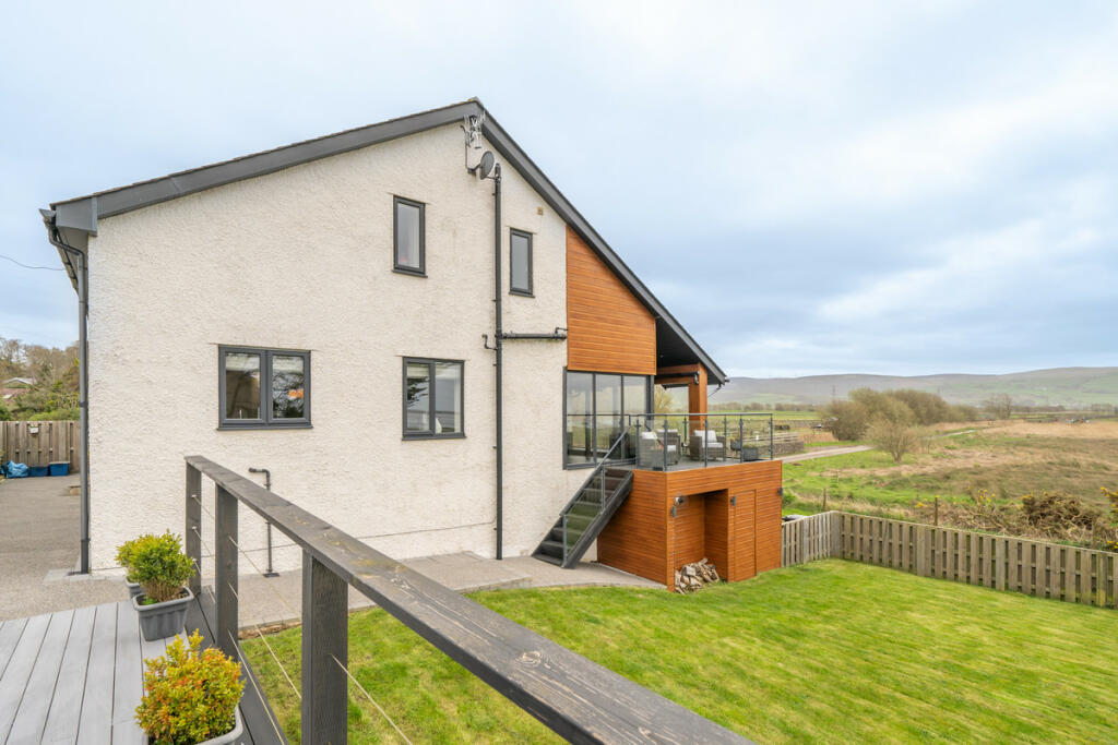 4 bedroom detached house for sale in Skelly Crag, BroughtoninFurness