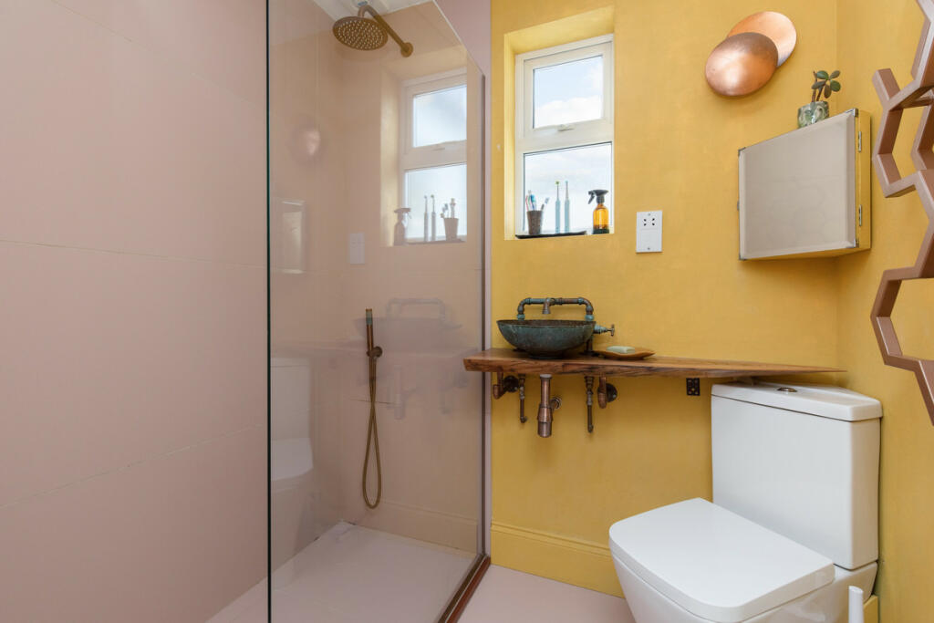Additional property image - Stoneham Road, Hove, BN3