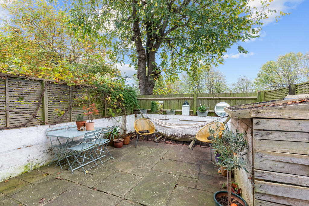 Additional property image - Stoneham Road, Hove, BN3