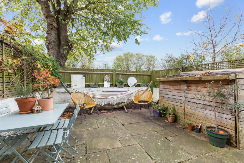 Additional property image - Stoneham Road, Hove, BN3