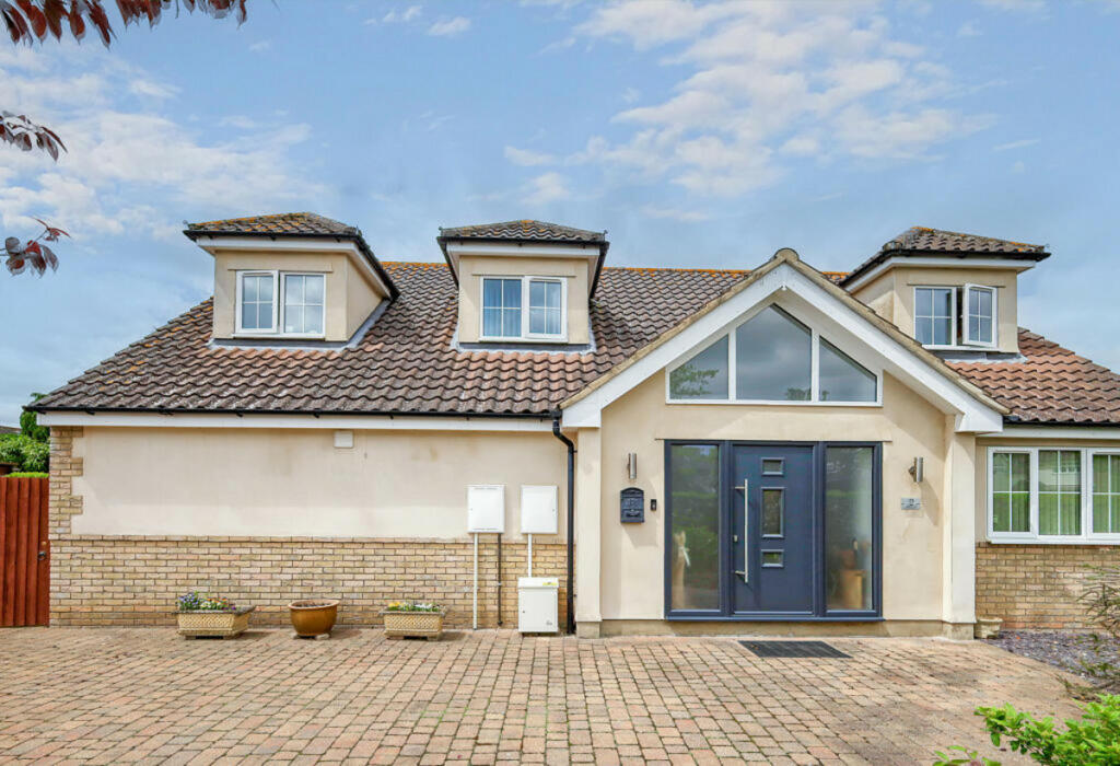 Main image of property: Brookside, Billericay, CM11