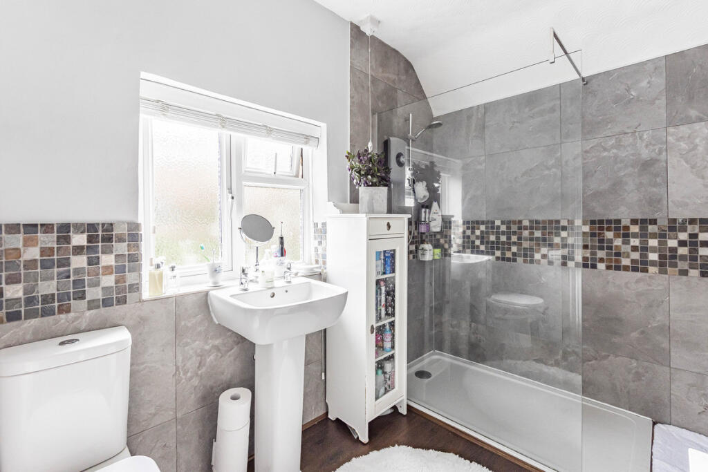 Additional property image - Sunnybank, Warlingham, CR6