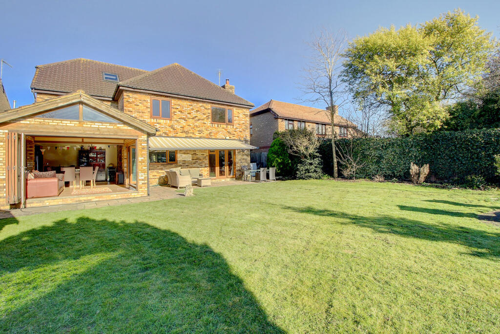 Main image of property: Studley Knapp, Walnut Tree, MK7