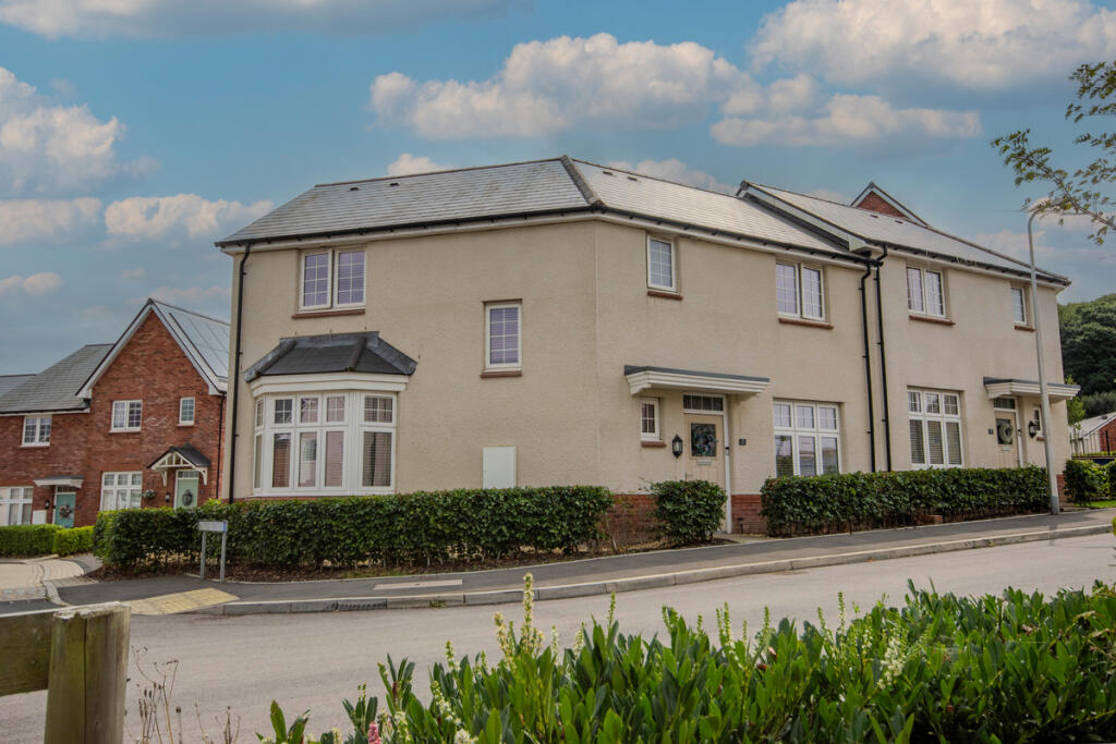 Main image of property: Ffordd Maendy, Tonyrefail, CF39