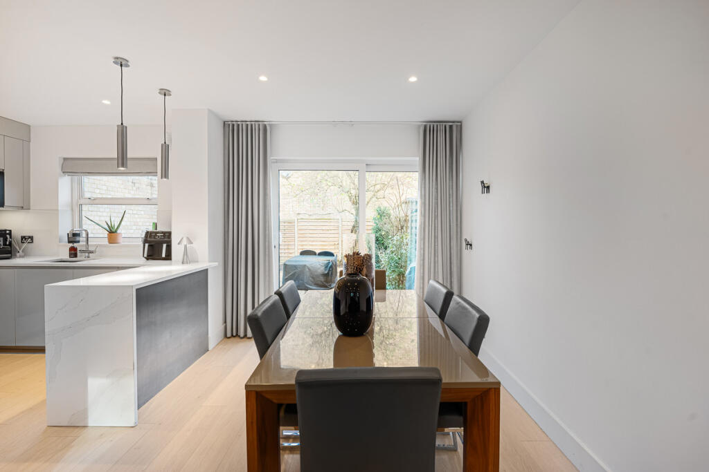 Main image of property: The Mead, Ealing, W13