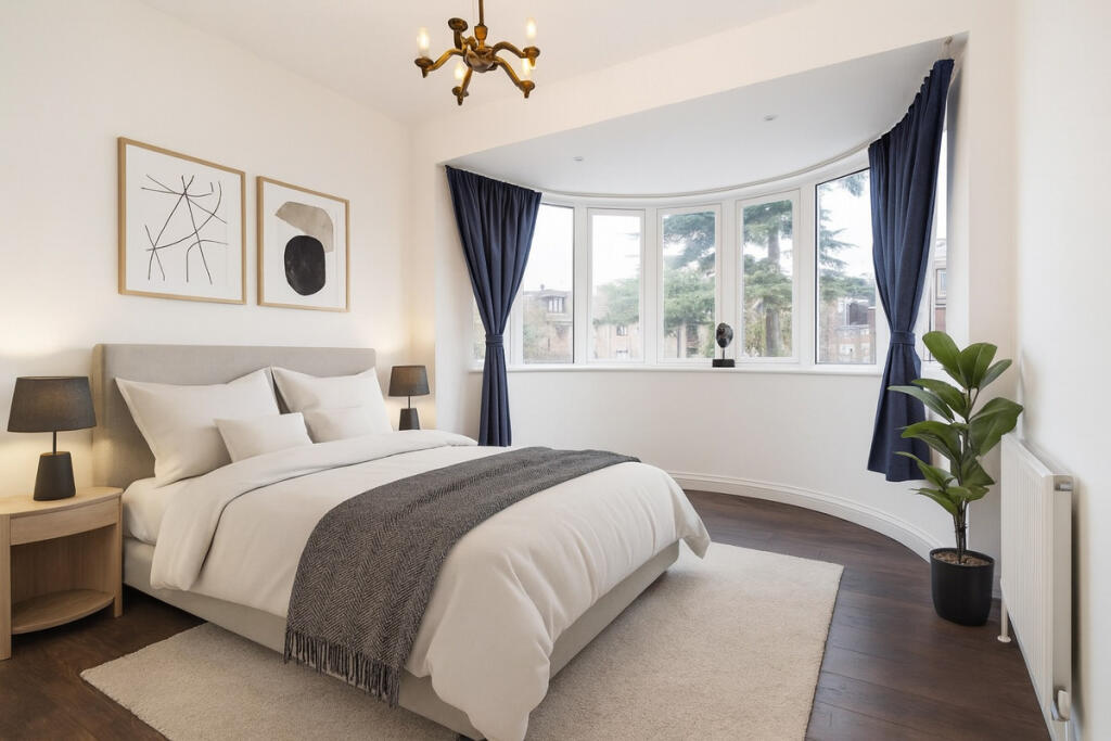 Main image of property: Hendon Lane, London, N3