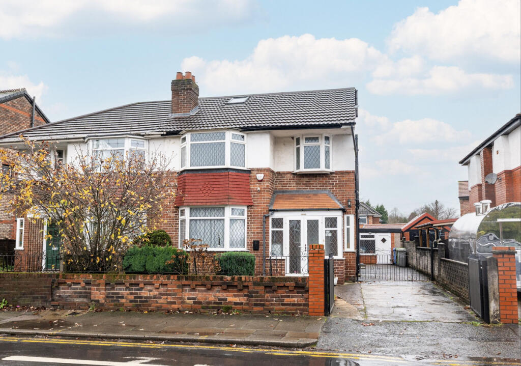 Main image of property: Park Road, Manchester, M32