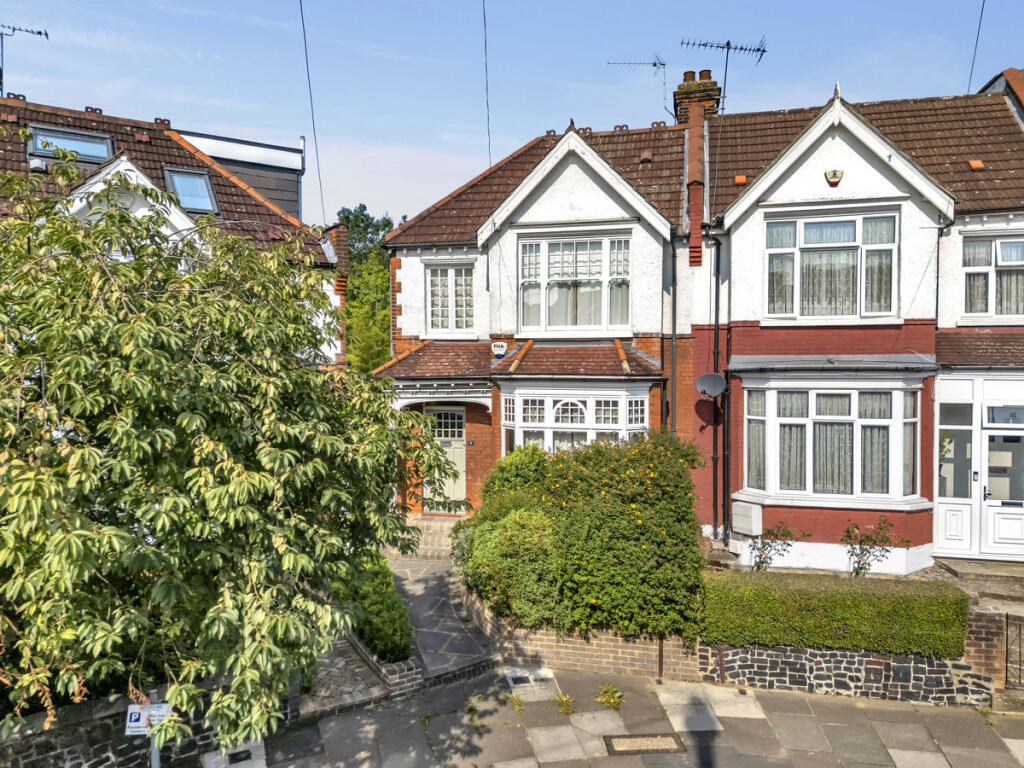 Main image of property: Woodgrange Avenue, North Finchley, N12