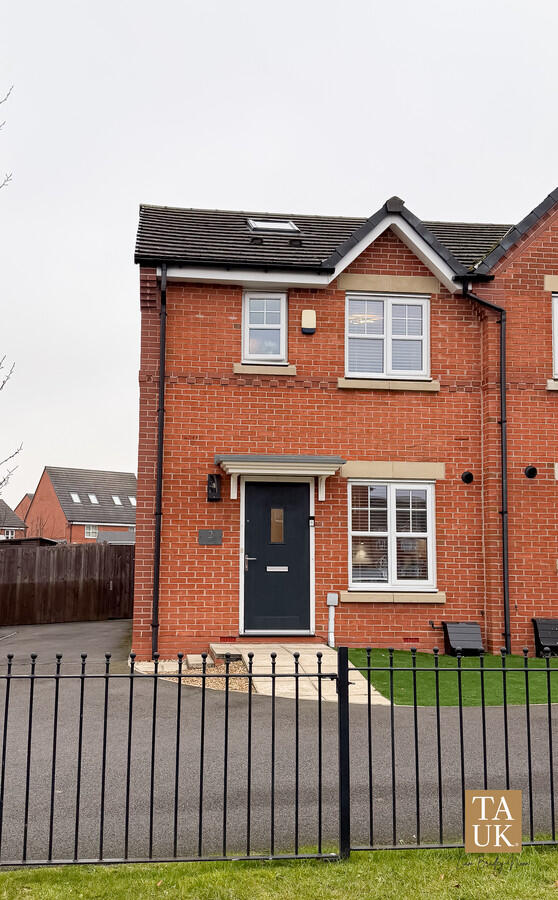 Main image of property: Hooley Hill Walk, Manchester, M34