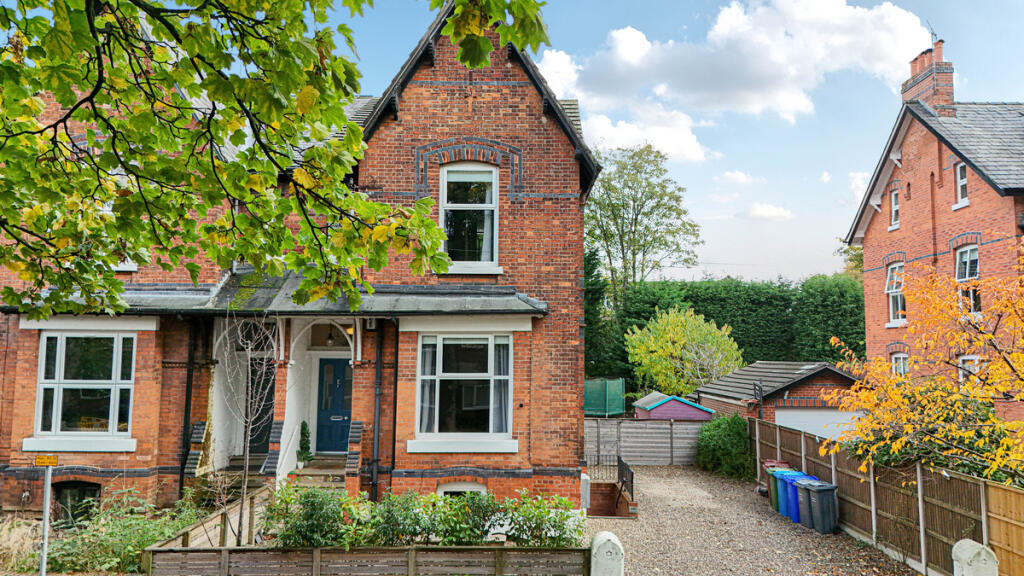 Main image of property: Heaton Road, Manchester, M20