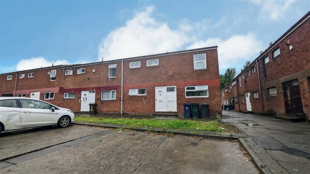 3 bedroom terraced house for sale in Cherrycroft, Skelmersdale, WN8 9DH