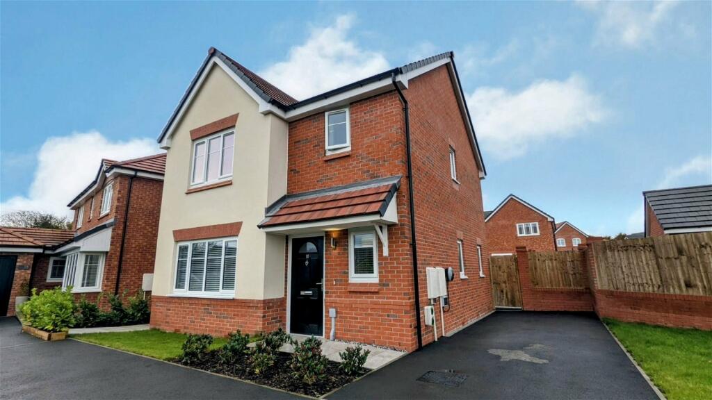 3 bedroom detached house for sale in Oxhill Road, Skelmersdale, WN8