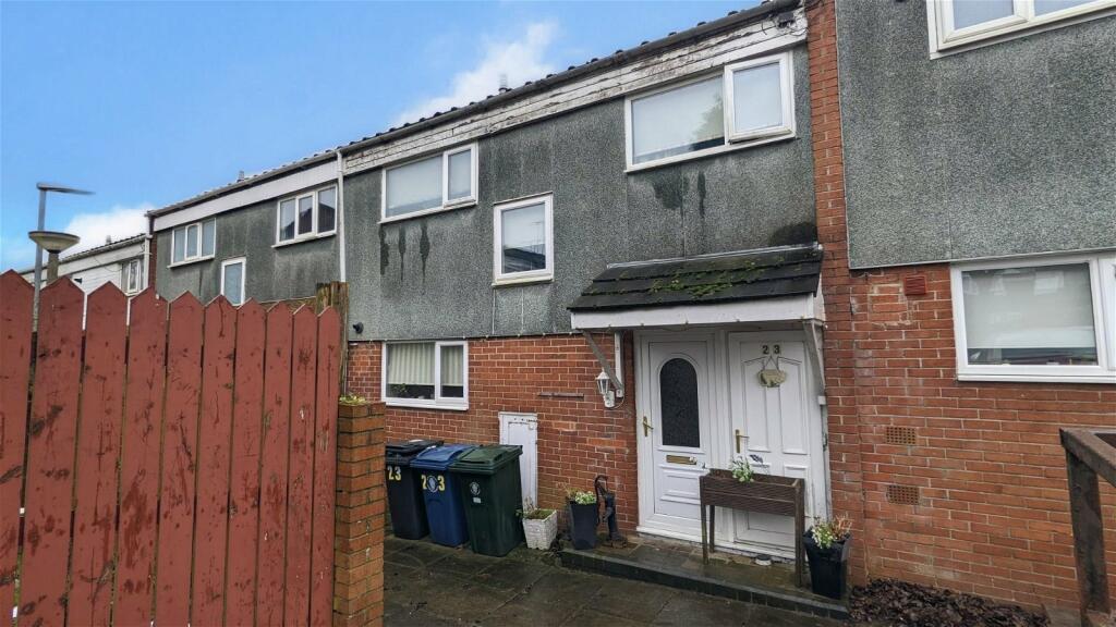 3 bedroom terraced house for sale in Whitestocks, Skelmersdale, WN8 8AG