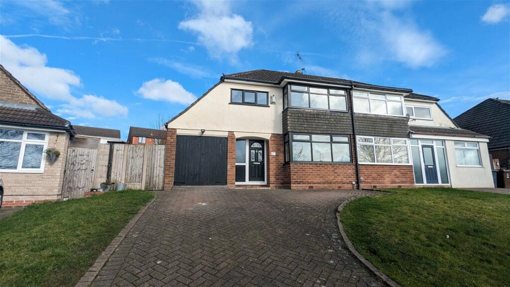 3 bedroom semidetached house for sale in Dorchester Road, Upholland, WN8 0AD, WN8