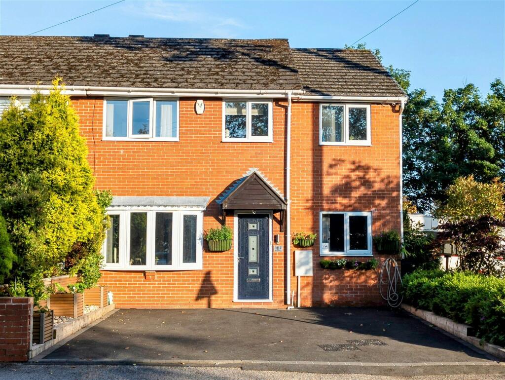 5 bedroom semidetached house for sale in Liverpool Road, Skelmersdale