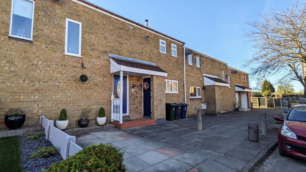Main image of property: Yewdale, Skelmersdale, WN8 6EP