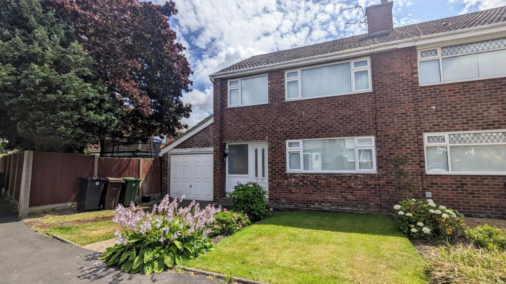 Main image of property: Dellfield Lane, Maghull, L31 6AS