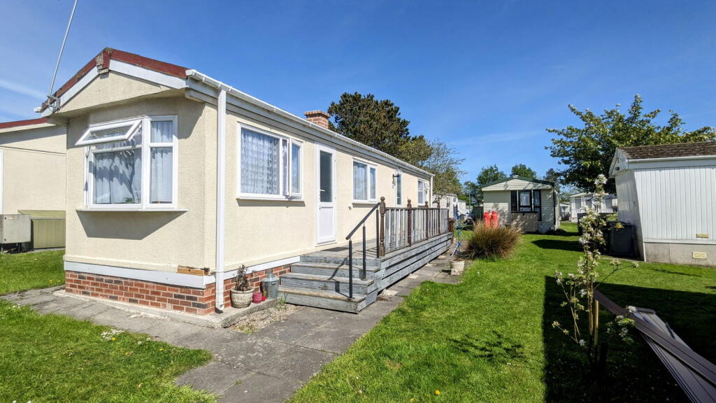 Main image of property: Hurlston Lane, Scarisbrick, Ormskirk, L40 8HB