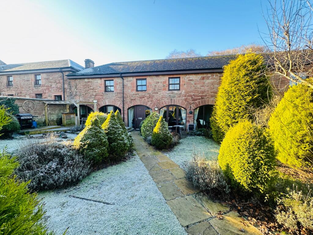 3 bedroom terraced house for sale in Home Farm Court, Coatbridge, ML5