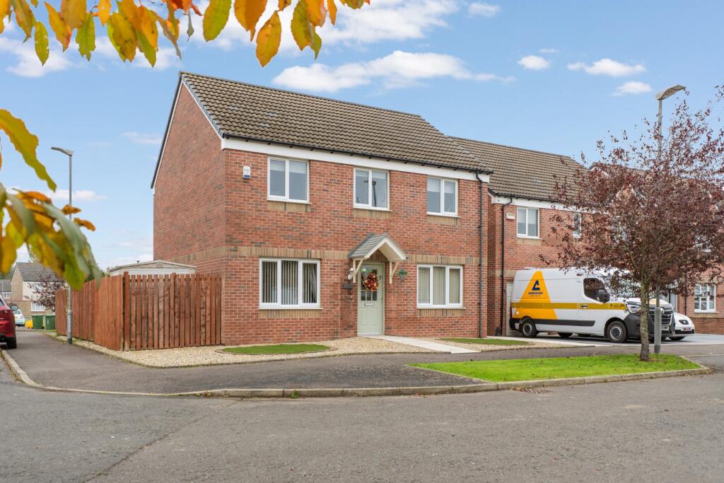 4 bedroom detached house