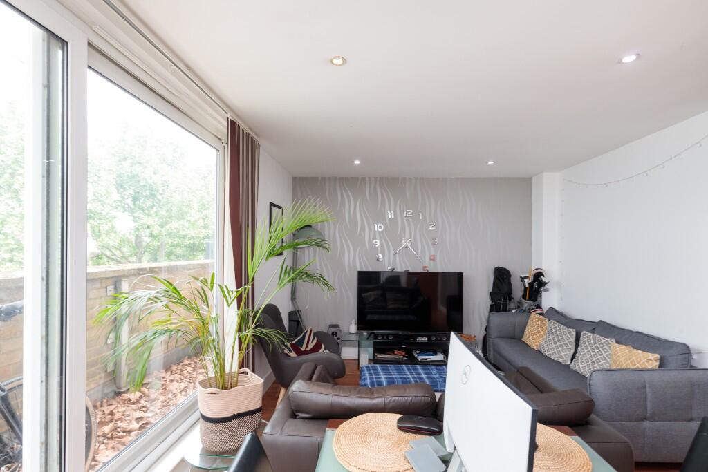 Main image of property: Alscot Road, London, SE1