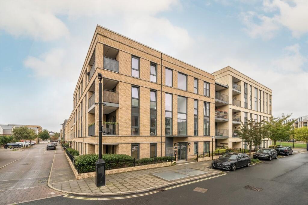 Main image of property: Eythorne Road, Oval