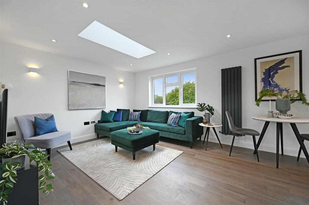 1 bedroom flat for sale in King Edwards Gardens, London, W3