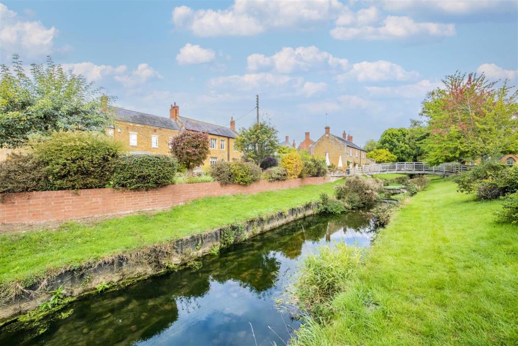 2 bedroom property for sale in Prices From £200,000 Medbourne Edge, Hallaton Road, Medbourne