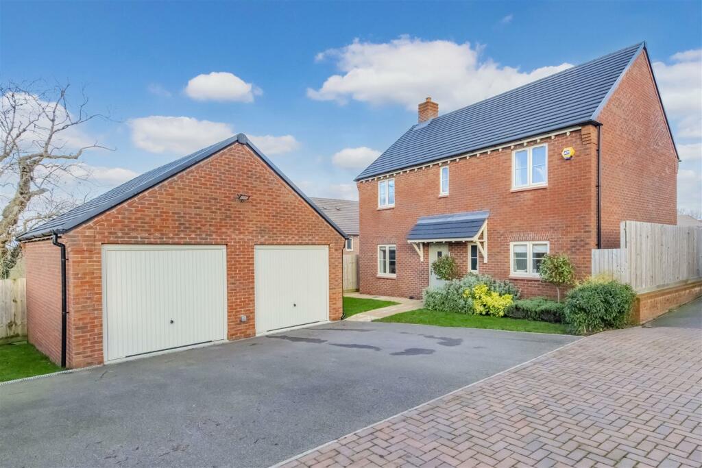 4 bedroom detached house for sale in Isaac Martin Lane, Great Bowden