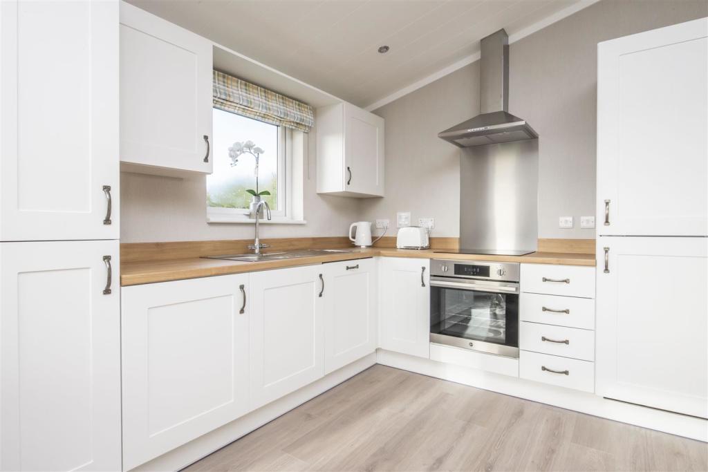 2 bedroom property for sale in Prices From £200,000 Medbourne Edge