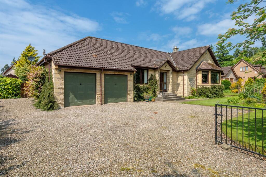 Main image of property: Tayview, Luncarty, Perth