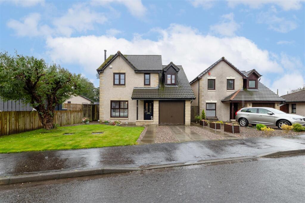 Main image of property: Innewan Gardens, Bankfoot, Perth