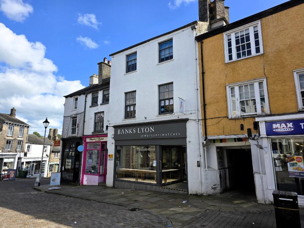 Main image of property: 33 Market Place, Kendal, Cumbria, LA9