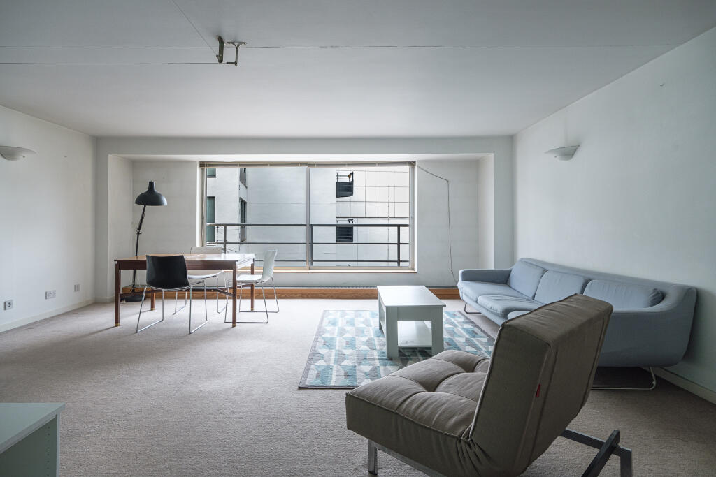 Main image of property: Cinnamon wharf, Shad Thames, SE1