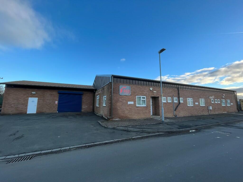Commercial property to lease in Unit 18, Haugh Lane Industrial Estate