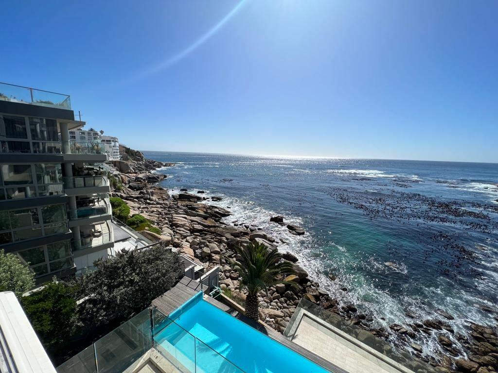 Apartment in Bantry Bay, Cape Town...