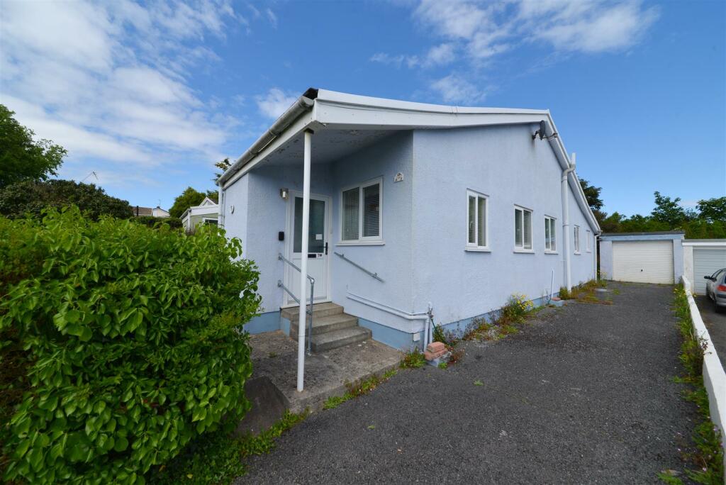 3 bedroom house for sale in Upper Hill Park, Tenby, SA70