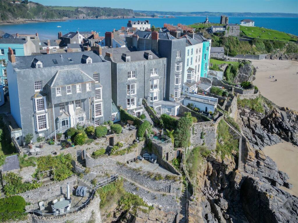 7 bedroom house for sale in Rock Terrace, St Julian Street, Tenby, SA70