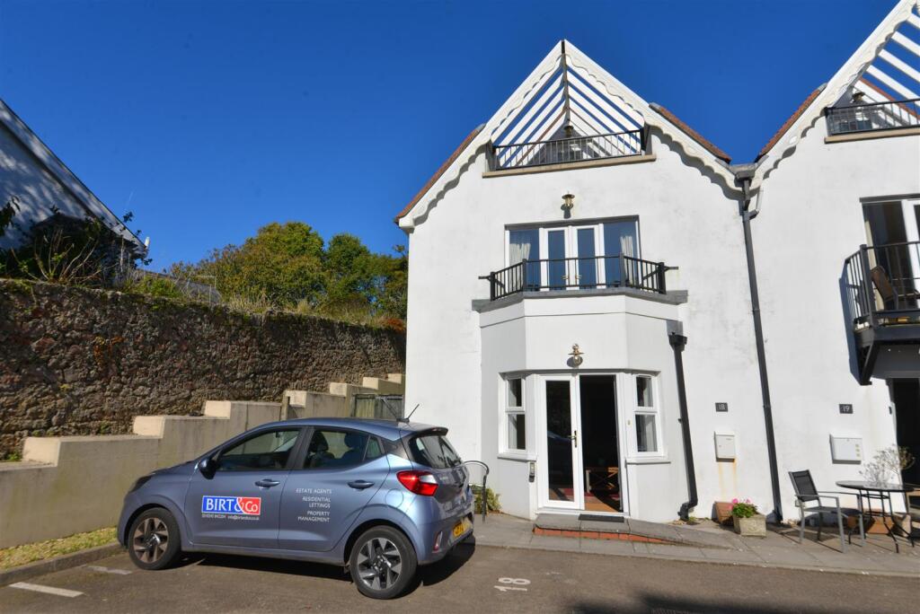 Main image of property: Bryn Y Mor, Tenby - Apartment with Parking & Pool/Spa/Gym Access