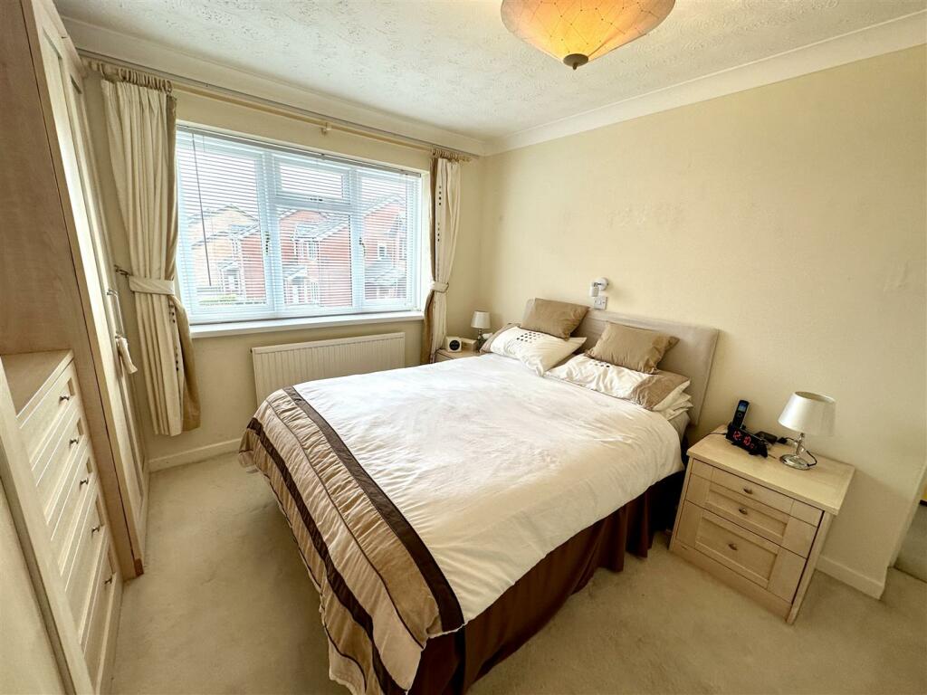 3 bedroom detached house for sale in Hardy Close, Barry, CF62